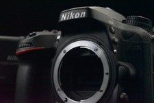 [US Duty Paid] Appareil photo reflex numérique 24,1 mégapixels Nikon D7100...