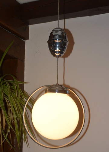 Ancienne lampe globe