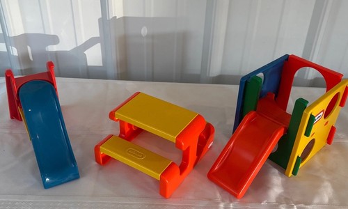 Vintage little tikes dollhouse - tikes,