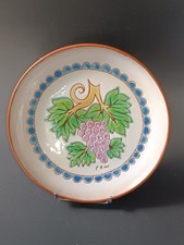 **ASSIETTE MURALE EN TERRE CUITE THEME VIGNE VINTAGE SIGNATURE