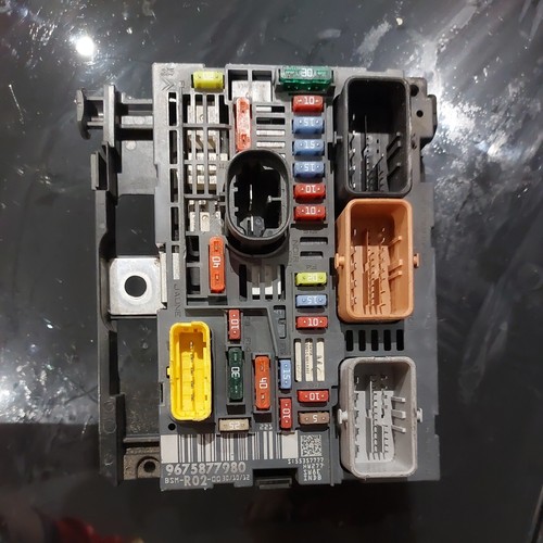 Boitier servitude moteur - boitier,