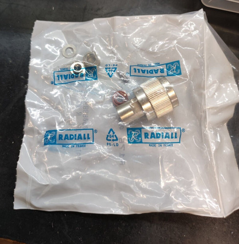 Connecteur fiche radiall - fiche,