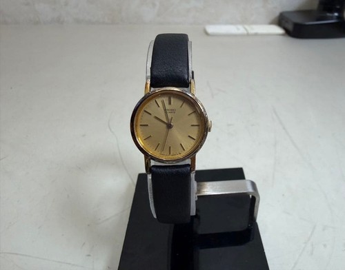 Montre quartz pour - à,