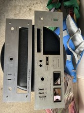 Façade pour tuner - tuner, et