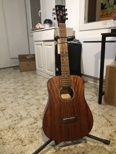 Guitare cort mini - m, +