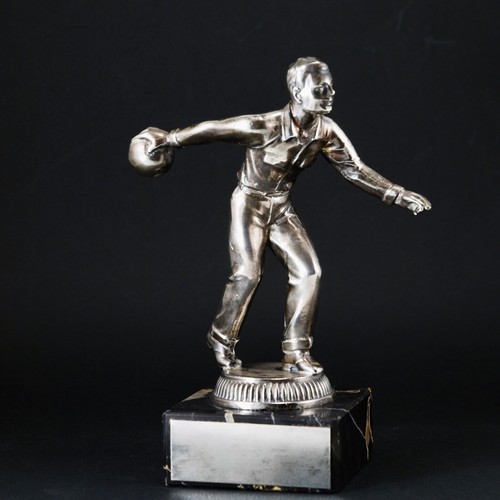 Trophée quille homme - de, art