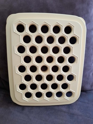 Tupperware plaque en - -,
