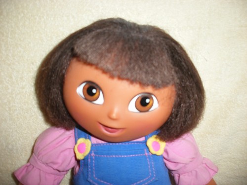 Poupée dora 31cm qui - poupée,