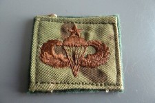 ORIGINAL MILITAIRE INSIGNE PATCH MASTERCHEF PARACHUTISTE GREEN US ARMY TBE