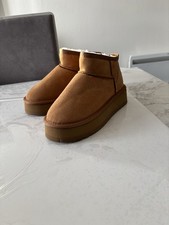 Ugg Marron