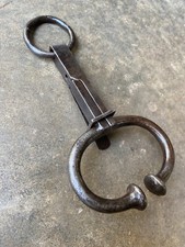 Mouchette anneau ancienne tire