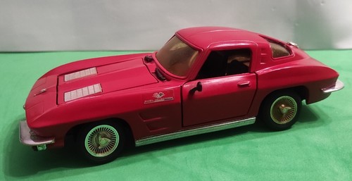Revell corvette stingray - ,