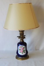 Lampe à pétrole porcelaine et bronze Oiseau Bouquet de fleurs SANS ABAT JOUR