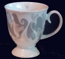 Mary Kay Footed Mug Gray Floating Hearts Love Aimer 2002 10 oz 