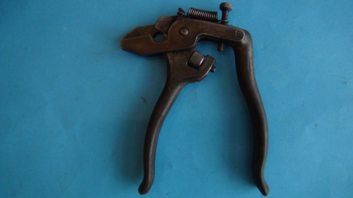 Pince avoyer peugeot frères - avoyer,
