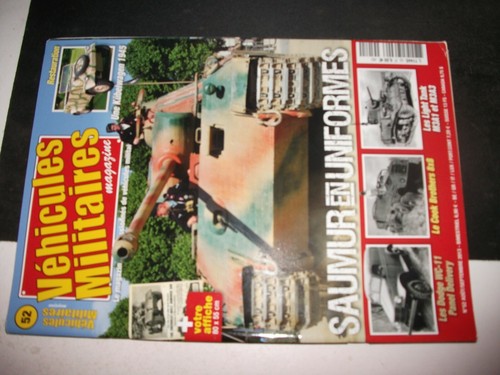 Véhicules militaires - **,