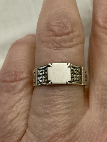 Ancienne bague chevalière - , en