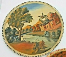 2 tableaux africains peints sur bois 40 cms Diamètre Scènes de la vie courante