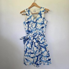 Signature V-Neck Poplin Dress