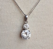 pendentif collier rétro