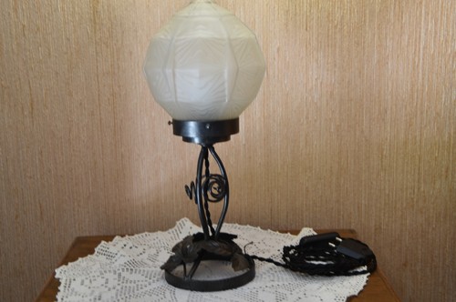 Lampe art déco - pied, fer