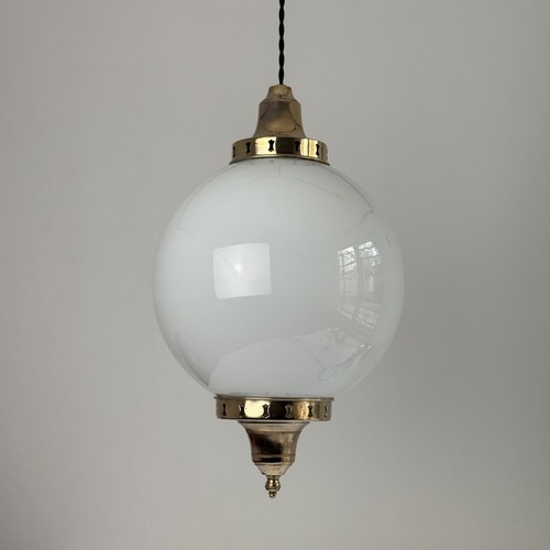 Ancienne suspension opaline - ancienne, en