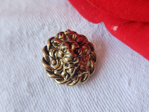 Bouton vintage tete - de, en