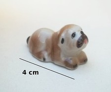 miniature d'un chien,pour maison poupée, vitrine, dog, animal porcelaine **S12