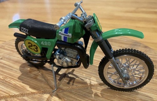 Polistil moto kawasaki 420 - moto,