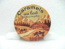 Ancienne boite publicitaire en tôle: " Caramels au lait St Christophe "