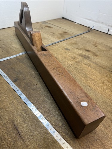 Old tool plane outil - 6,
