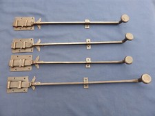 4 targettes ouvragée fer