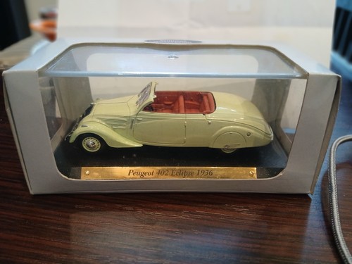 Peugeot 402 eclipse ouverte - eclipse,