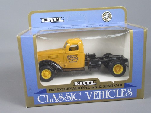 D227 ertl réf 2627 camion - d227,