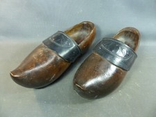 Ancienne paire sabot en - de,