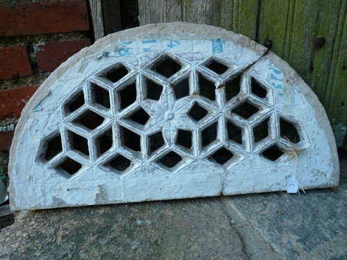 Ancien moucharabieh indien - ancien, en