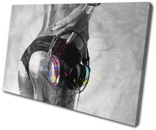 DJ Woman Studio Urban Graffiti