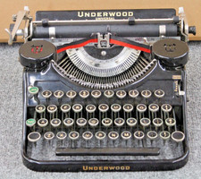 Vintage 1930's Underwood