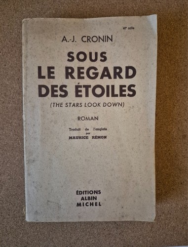 Livre sous regard des - "sous,