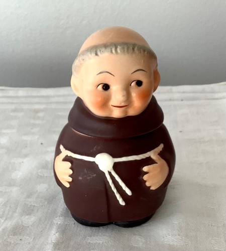 Moutardier forme moine - moine,