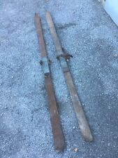 Paire de ski ancien en bois