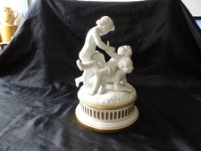 SCULPTURE EN BISCUIT ET PORCELAINE TROIS CHERUBINS BIDASOA ESPAGNE