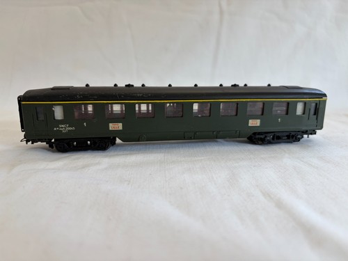 Hornby wagon voyageur - 1/87,
