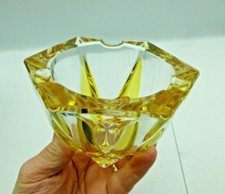 superbe cendrier en cristal doublé .