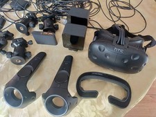 Casque réalité virtuelle HTC vive VR complet en bon etat avec tous les cables