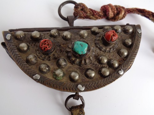 Bourse ancienne tibet népal - ancienne,