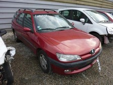 Pare choc arriere PEUGEOT 306