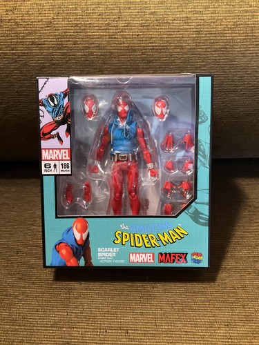 Mafex scarlet spider medicom - mafex,