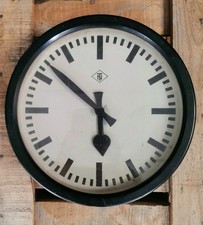 Ancienne horloge industrielle - ancienne,