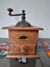 ☕ Ancien moulin à café